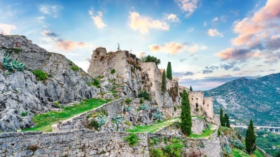 Taxi service in Klis